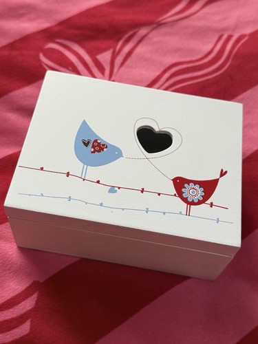 Excellent condition white bird - excellent,