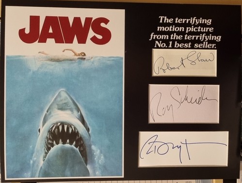 Jaws signed 16x12 photo - 16x12,