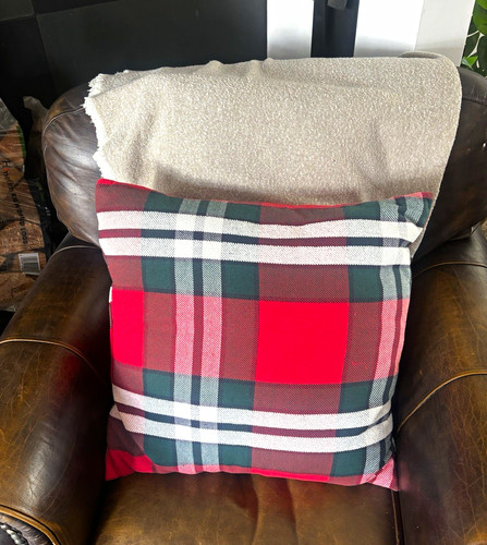 Red green white - m&s, red/green/white/black