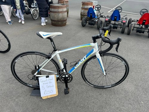 Giant avail road bike - giant,