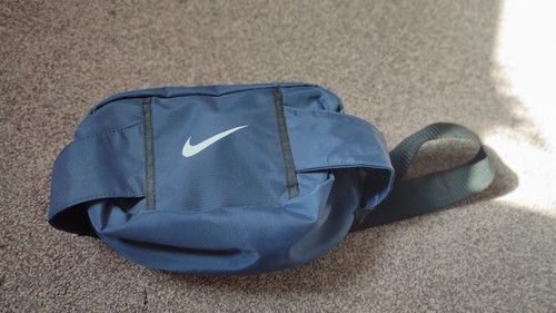 Nike sportswear heritage - nike, bum