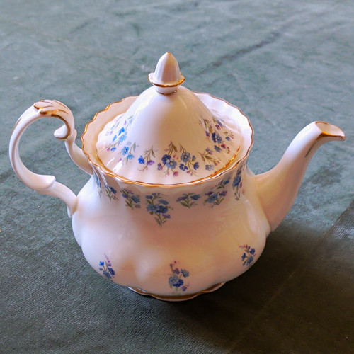 Royal albert memory lane - royal,