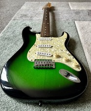 AXL Player deluxe Stratocaster