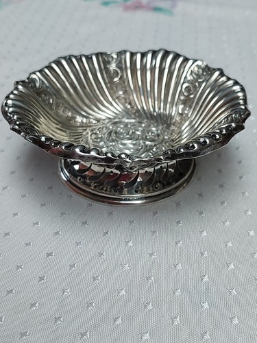 Beautiful footed bowl bra - beautiful, bowl,