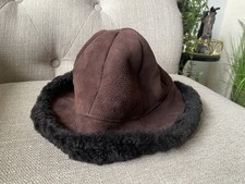 Surell 100% Genuine Shearling Sheepskin Women's Hat