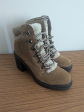 Golddigga Lace Up Boots Tan