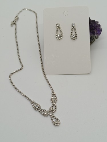 Silver tone necklace and - silver,