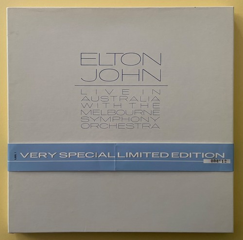 Special limited edition box