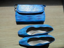 Clarks Ladies mock croc fashion shoes Size 3.5 PLUS matching bag