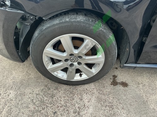 2014 volkswagen polo alloy - volkswagen,