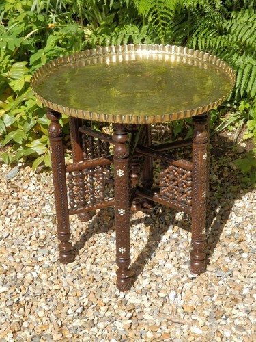 Benares side table - ,, solid