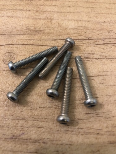 Meccano 111e zinc bolts - 6, #111e