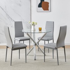 90x90 Round Table and Chairs