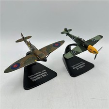 Atlas Editions 2 die cast model planes Battle of Britain 1940 boxed.