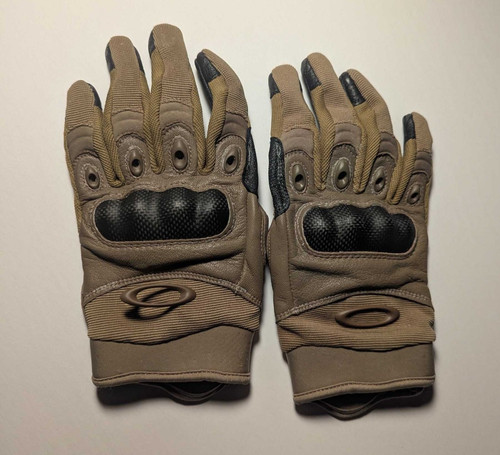 Damaged oakley factory pilot - damaged?,