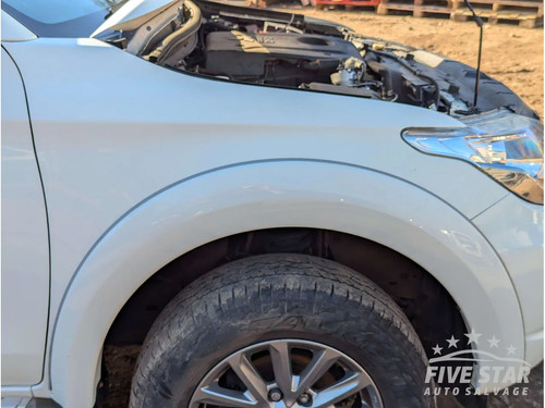 Mitsubishi l200 wing fender - mitsubishi,