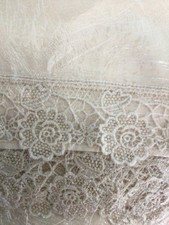 SOMMA, (Italy)  King size 100% cotton!, cream and bed sheet with lace edge. New.