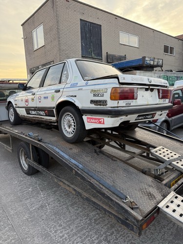 Bmw e30 saloon door breaking - bmw, 5