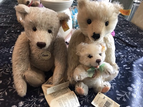 Three steiff bears lovely - three,