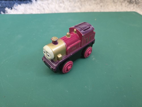 Battery operate lady - operate, thomas