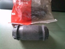 FORD CORTINA 3/4/5 FRONT LOWER SUSPENSION BUSHES QUINTON HAZELL EM1487 N.O.S