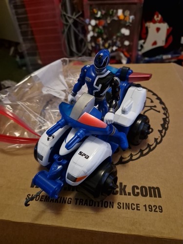 Power rangers spd blue delta - rangers,
