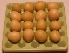 Dolls House Brown Eggs 16