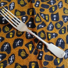 LARGE VINTAGE SILVER PLATE FIDDLE PATTERN TABLE FORK SHEFFIELD MADE 8" LONG