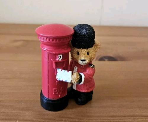 Grenadier guard bear posting - posting, a