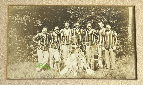Antique jazz band - photo, music