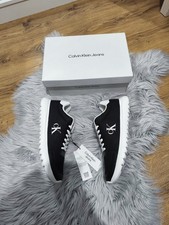 Calvin Klein Men's Lightweight