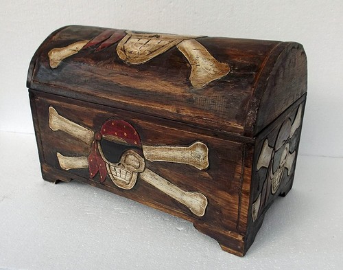 Unusual rustic pirate trunk - pirate,