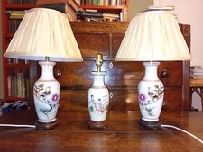 Fine Vintage Hand Painted Chinese Porcelain Oriental Famille Rose Vase Lamp
