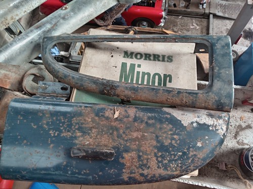 Morris minor glove box lid - morris,