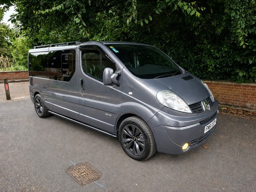 Renault trafic vivaro - renault,