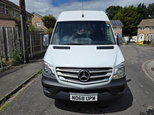 Mercedes sprinter minibus - mercedes,