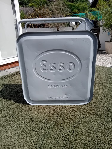 Esso handy fuel can - esso, vintage