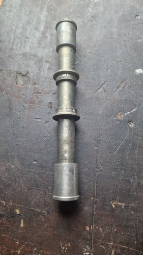 Front wheel pin kawasaki - front,