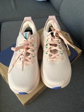 ASICS Women's GEL-NIMBUS 28