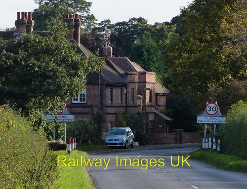 Photo village tollerton in - village,