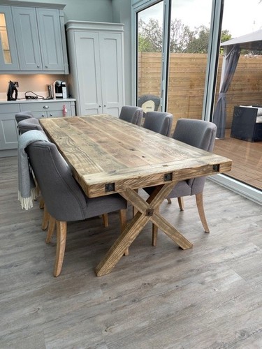Rustic reclaimed pine - reclaimed,
