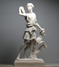 Diana of Versailles Greek