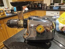 Cold Press Juicer - Versatile