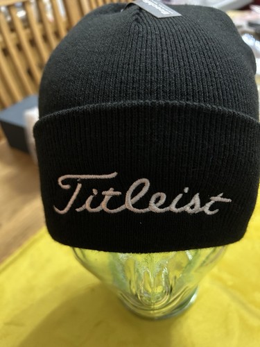 Titleist style golfer - golfer, cuffed