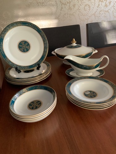 Royal doulton carlyle - royal,