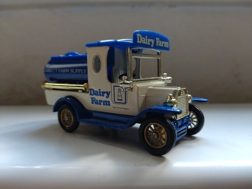 Lledo promotional model dairy - promotional,