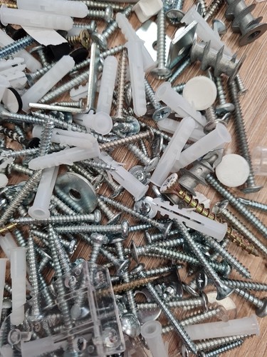 Mixed metal screws - 1,
