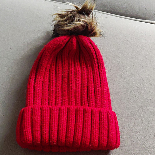 Women pink knit bobble hat - pink,