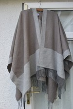 M&S Smart Reversible Wrap