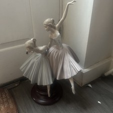 Large nao lladro figurines - lladro,